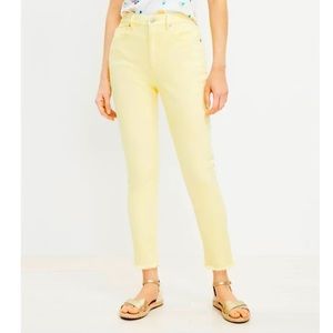 Curvy frayed high rise skinny jeans in Brûlée